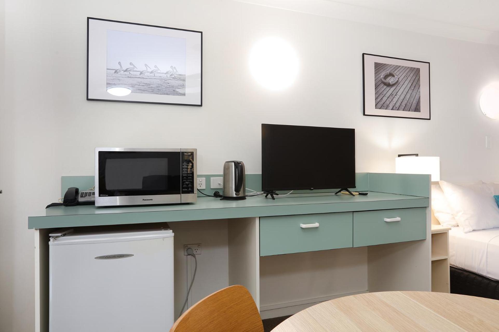 Southport Motel & Apartments Gold Coast Room photo