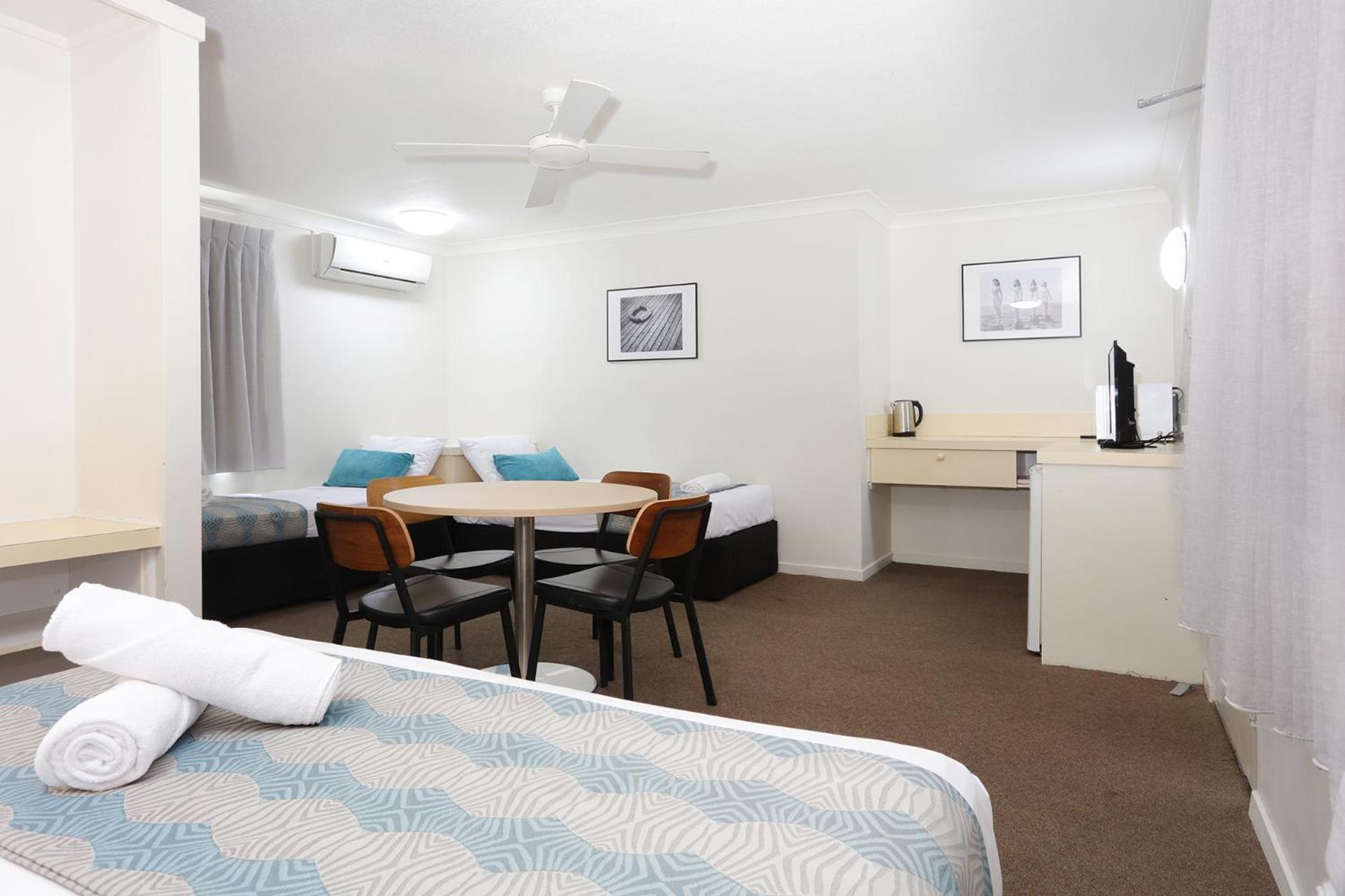 Southport Motel & Apartments Gold Coast Exterior photo